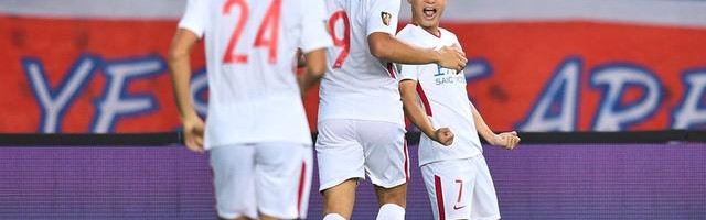  法甲金靴竞争激烈，拉卡泽特领跑射手榜  