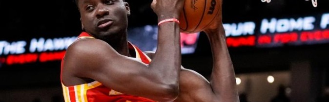  特雷杨30分难救主，老鹰负于尼克斯  